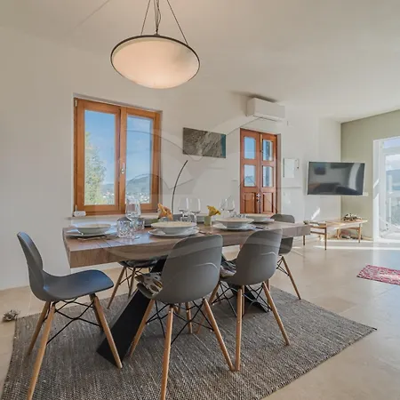 بيت للعطل La Collina Charme E Natura - Goelba