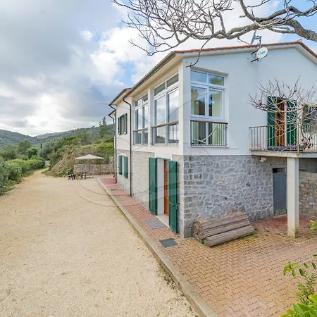 La Collina Charme E Natura - Goelba 別荘